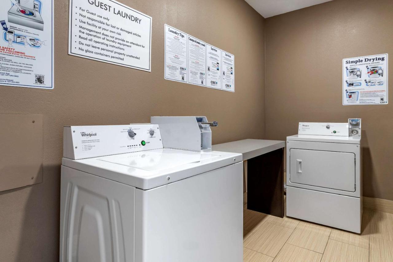 Comfort Inn & Suites Cleveland Bagian luar foto