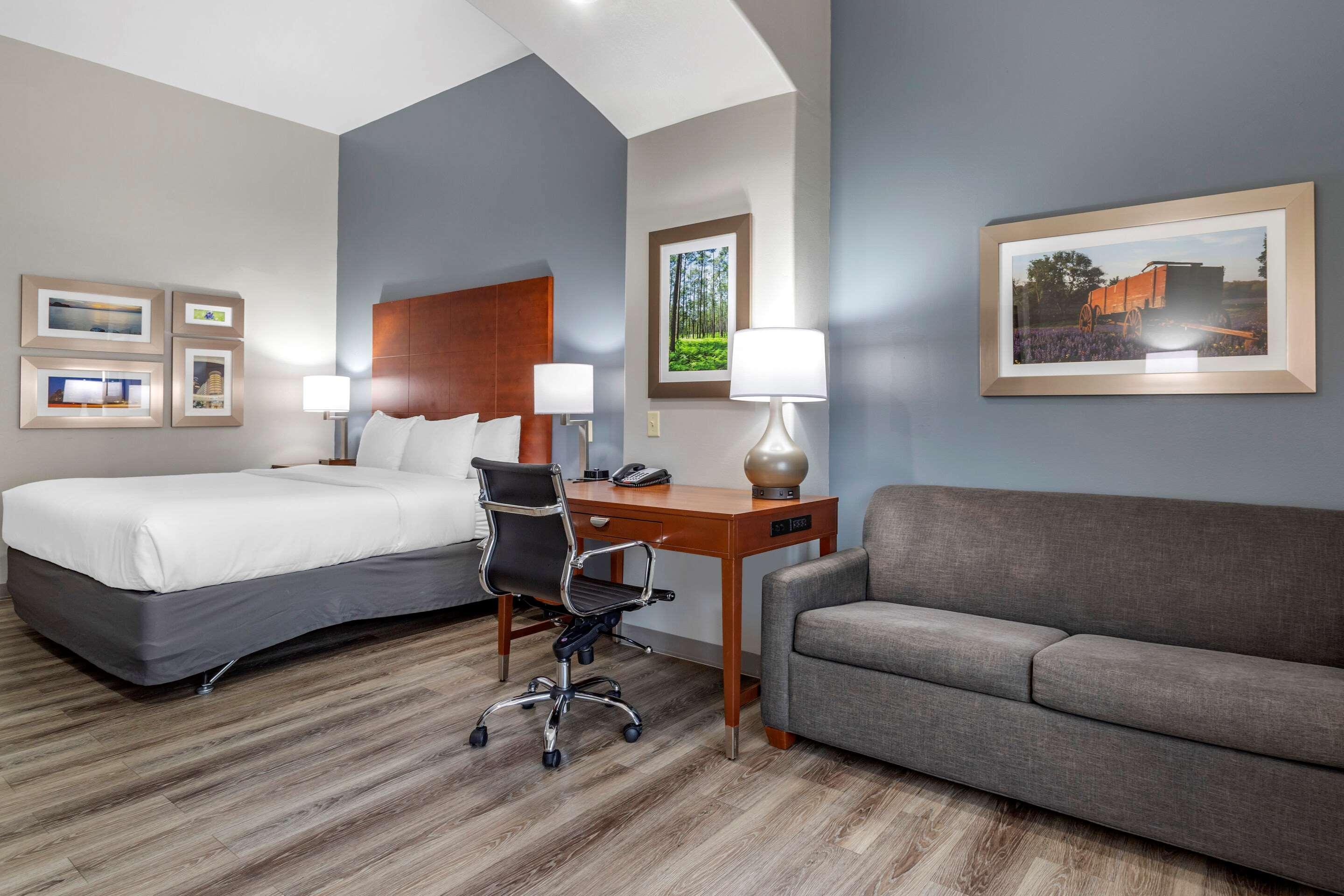 Comfort Inn & Suites Cleveland Bagian luar foto