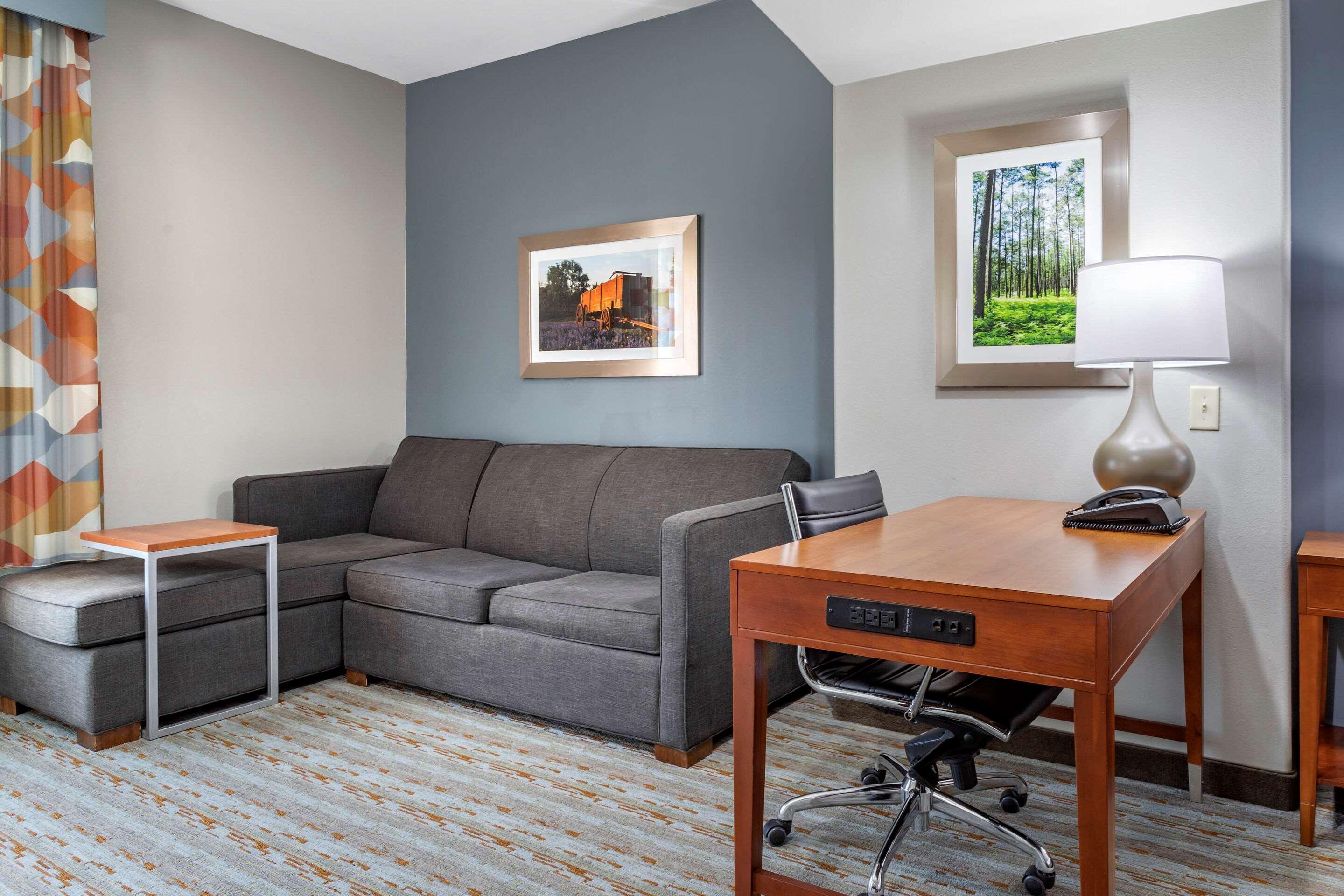 Comfort Inn & Suites Cleveland Bagian luar foto