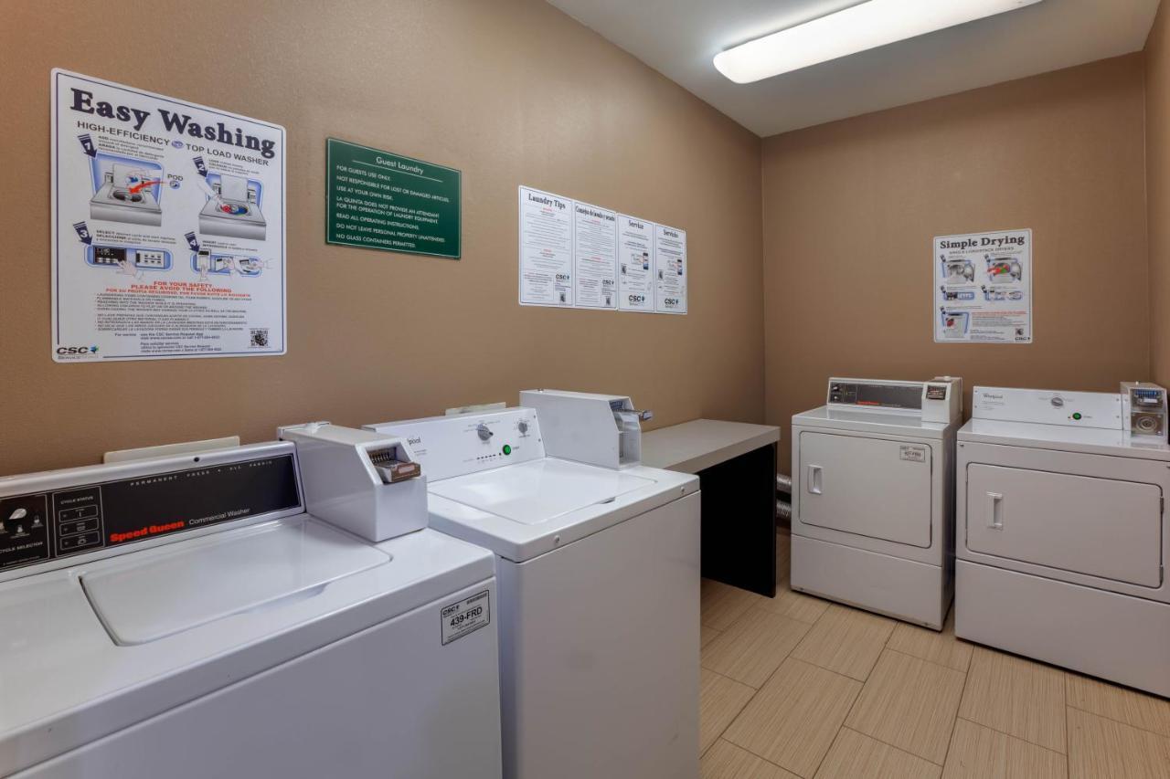 Comfort Inn & Suites Cleveland Bagian luar foto